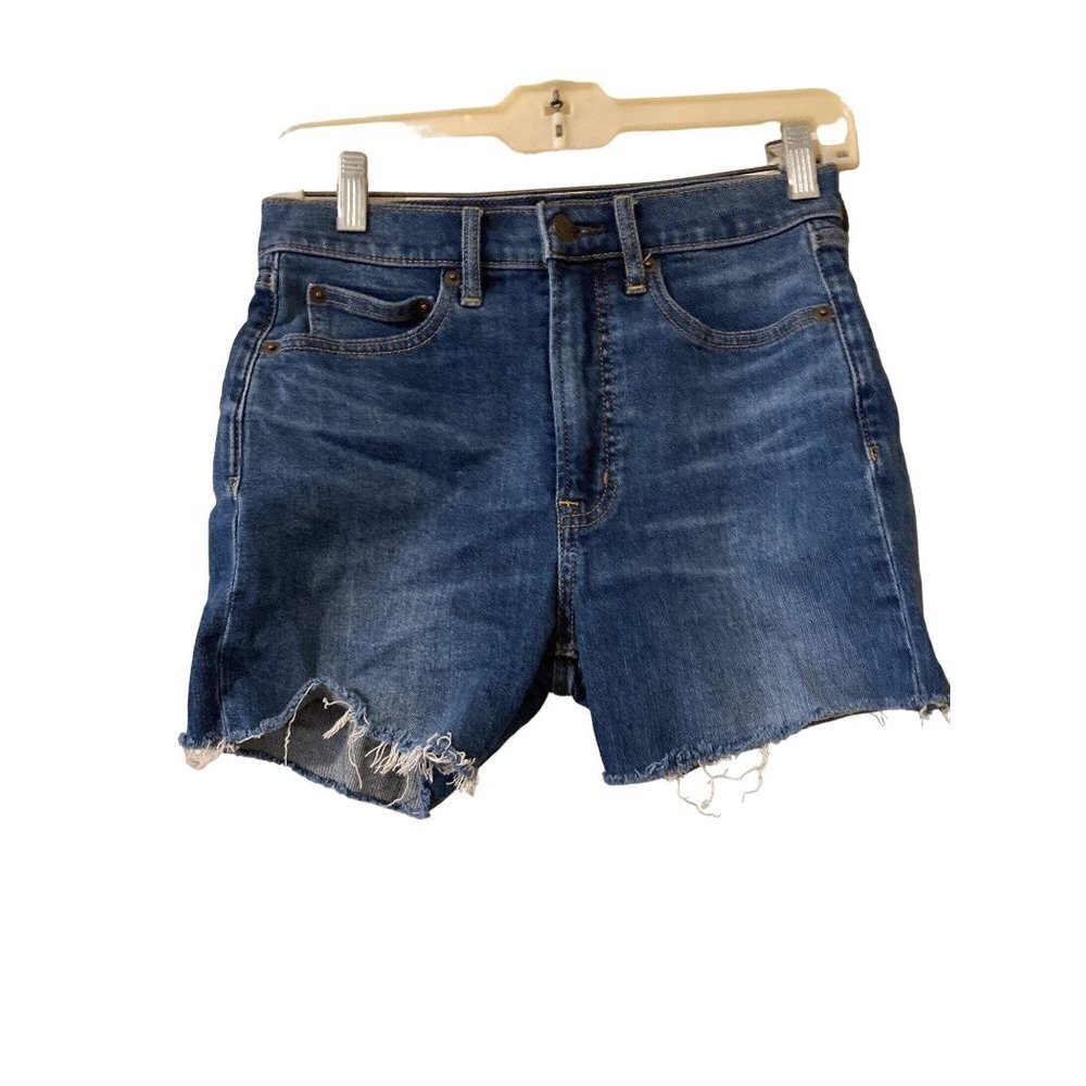 Women’s GAP High Rise Cigarette Jean Short Frayed Cut Off Size 26 Daisy Duke